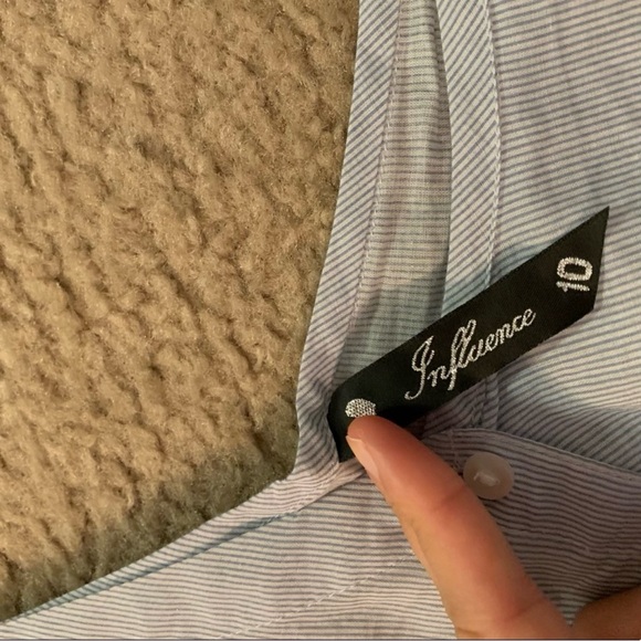 Off shoulder button down - Picture 2 of 3